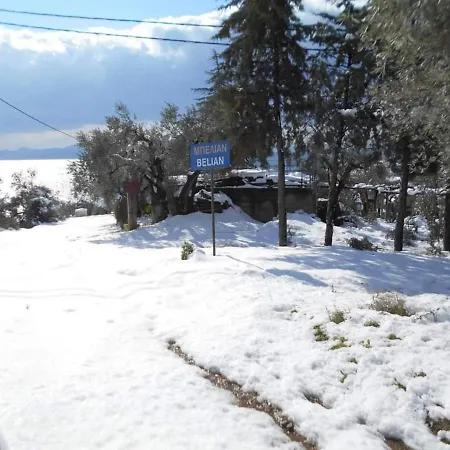 Charming 1-Bed Apartment In Kalamos Apartment *